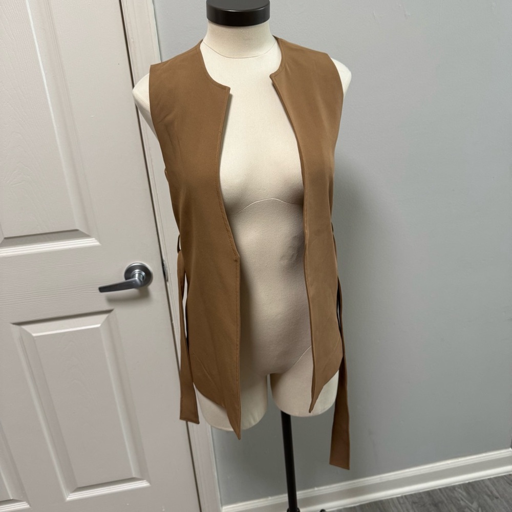 NWT - Sincerly  Jules Sleeveless Open Front Vest XS